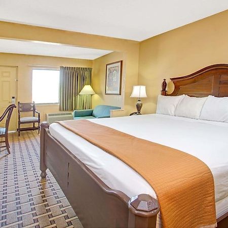 Travelodge Suites By Wyndham Kissimmee Orange Zewnętrze zdjęcie