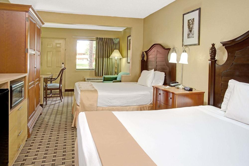 Travelodge Suites By Wyndham Kissimmee Orange Zewnętrze zdjęcie